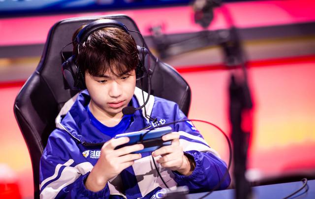 DOTA2 TI14决赛回顾 中国队XG遗憾获亚军